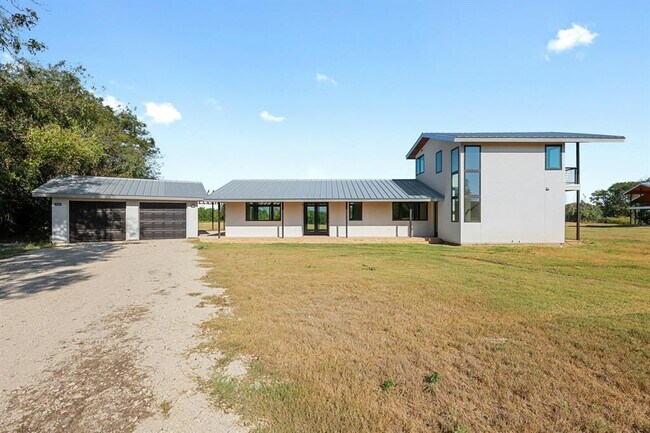 Building Photo - 1802 Man O War Dr