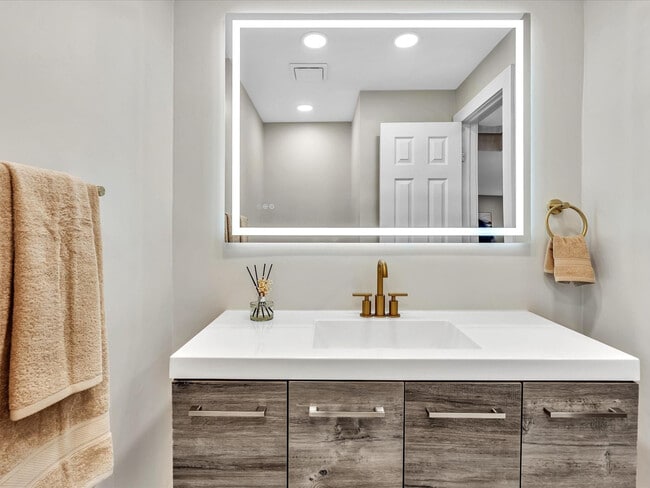 Building Photo - 1381 NW 99th Ave