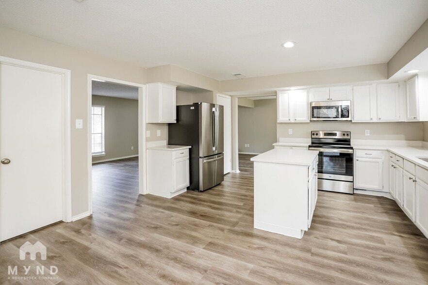 Building Photo - 25515 Mill Pond Ln