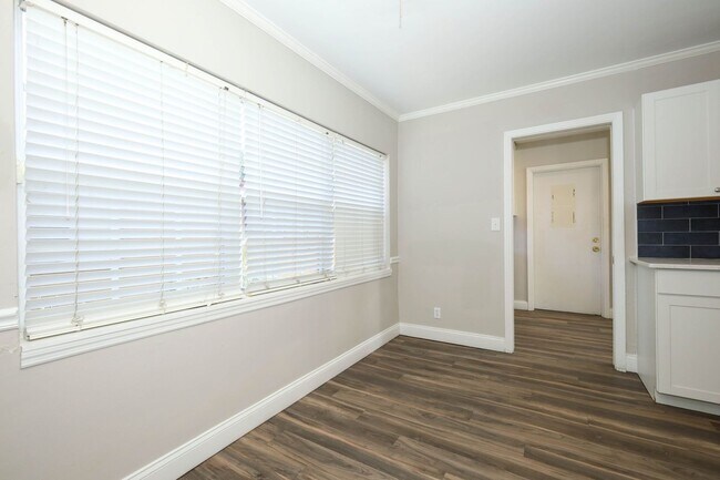 Building Photo - 1481 Glastonberry Rd
