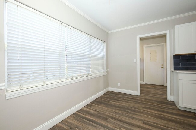 Building Photo - Spacious 4/2 in Maitland's English Estates!
