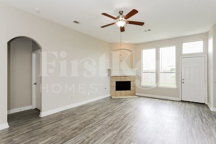 Building Photo - 23615 Mesquite Trail Ln