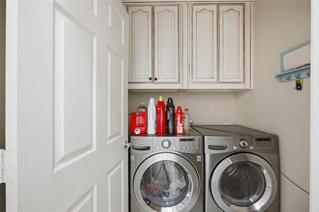 Building Photo - 607 Hilltop Dr