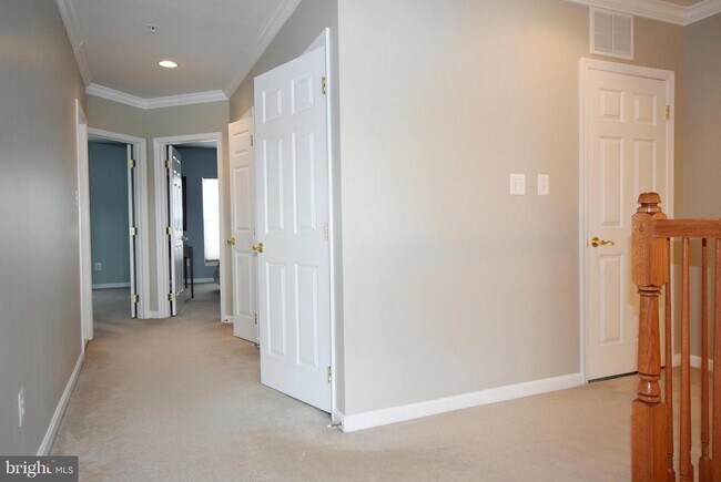 Building Photo - 19267 Winmeade Dr