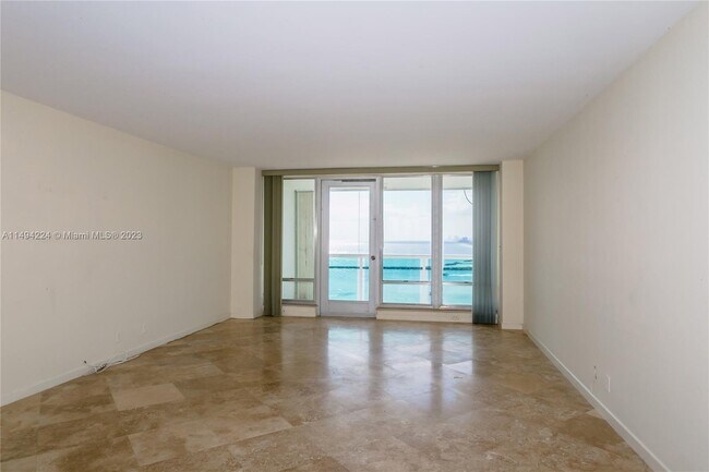 Building Photo - 2100 S Ocean Ln