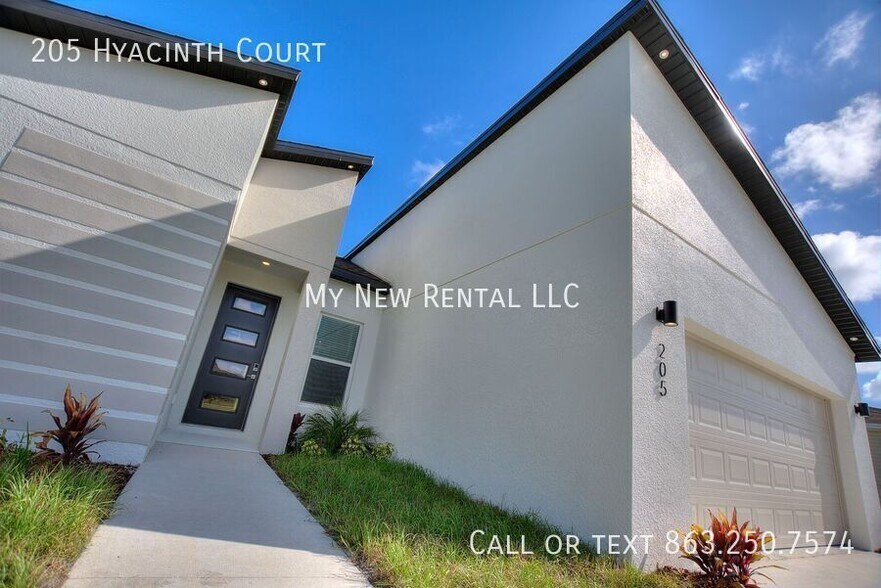 Building Photo - 205 Hyacinth Ct
