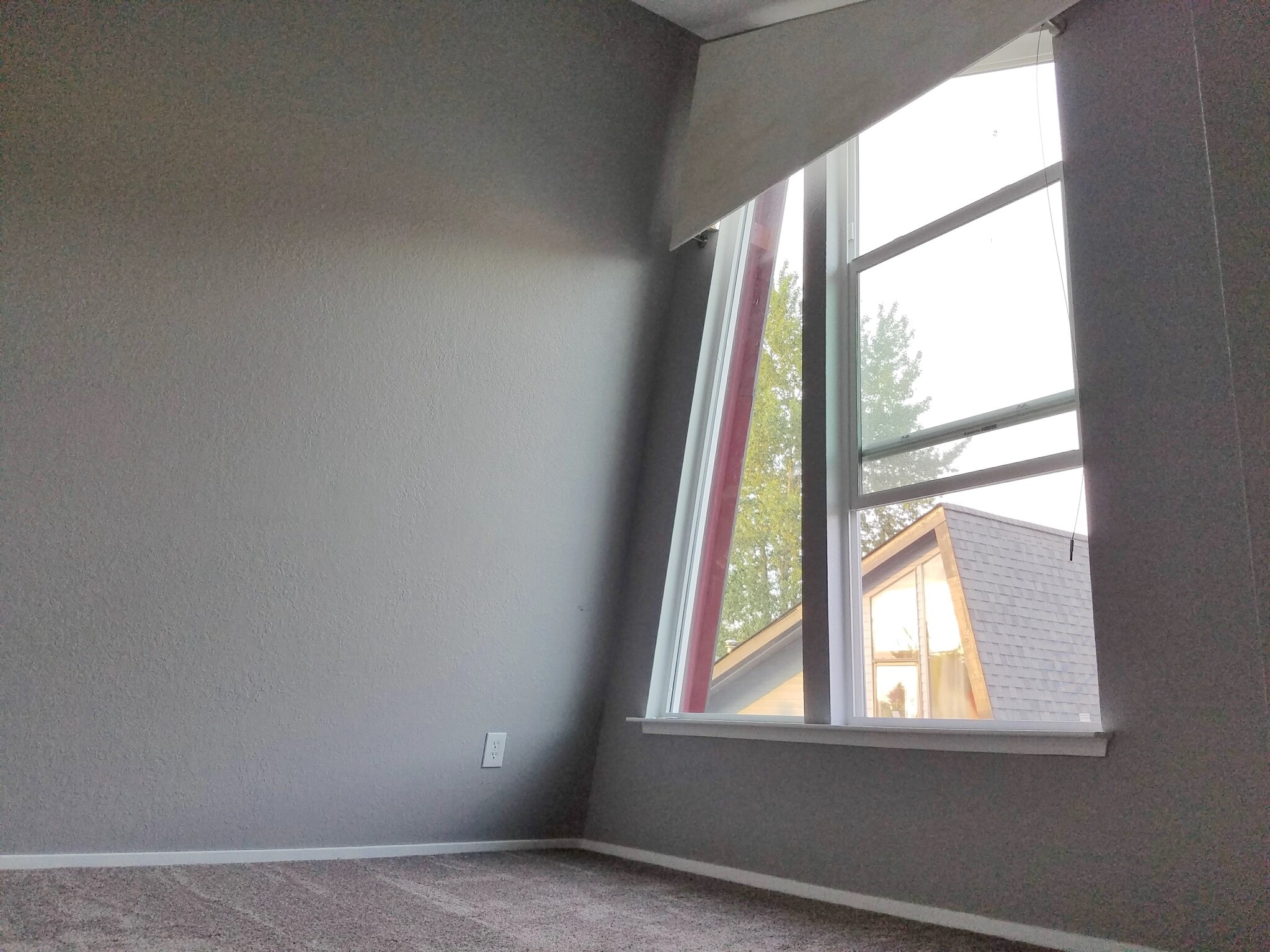 Upper East bedroom - 1559 8th Street Northeast