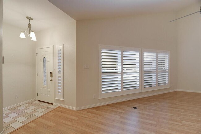 Building Photo - 8518 Fathom Cir