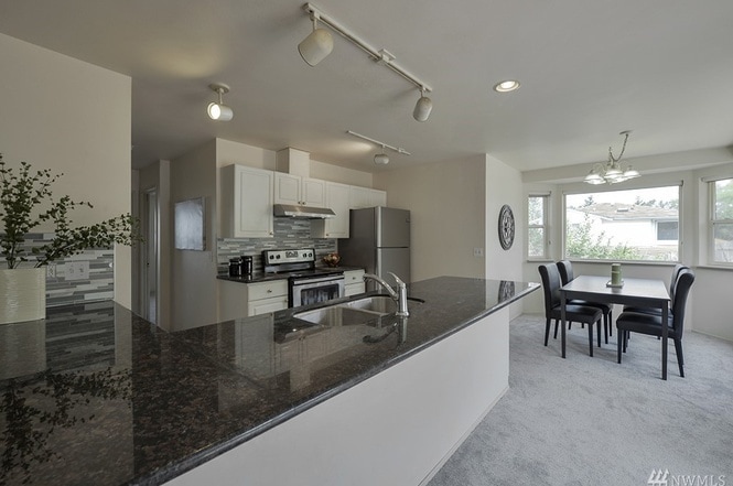 Building Photo - 1844 S 250th Pl