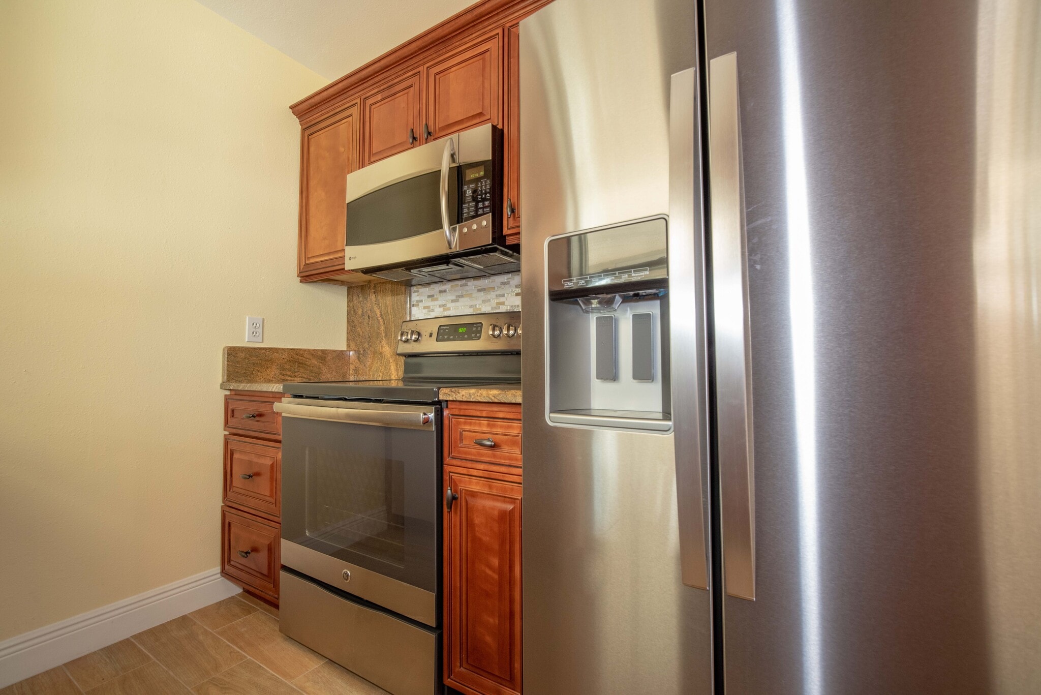 Building Photo - 619 Guild Dr