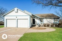 Building Photo - 818 Autumn Dr