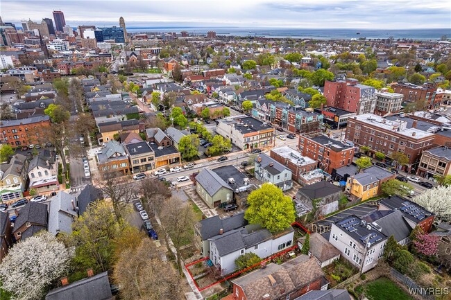 Building Photo - 108 Park St