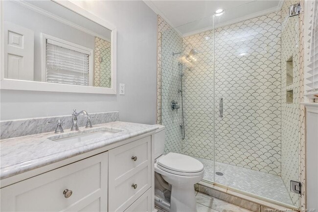 Building Photo - 2706 Huntington Rd