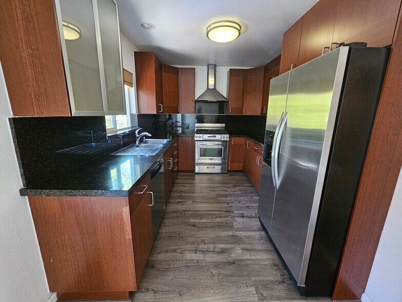 Building Photo - 4836 Balboa Ave