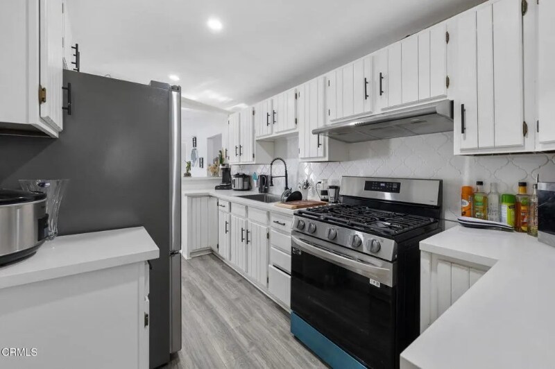 Building Photo - 11798 Kagel Canyon St