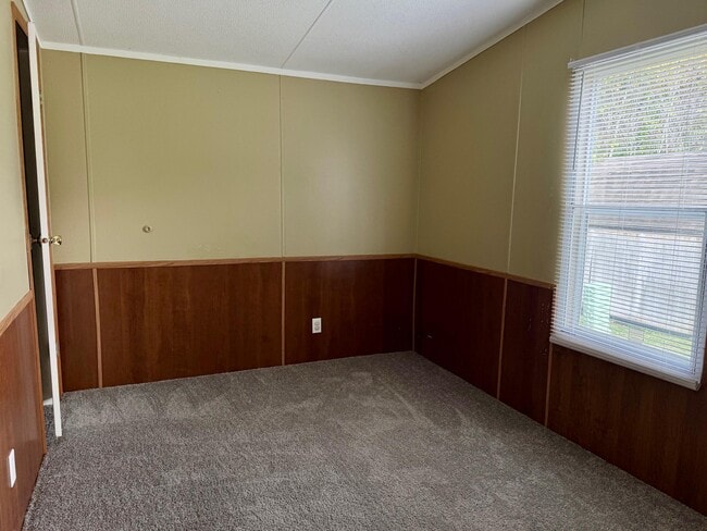 Building Photo - 244 Lucky Lane