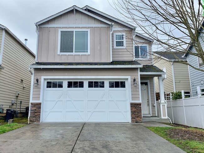 DON'T MISS THIS ONE... - Quiet, 4 bedroom... - DON'T MISS THIS ONE...  - Quiet, 4 bedroom...