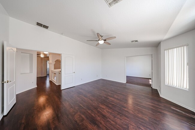 Building Photo - RV GATE! Lovely 4 bedroom, 3 bathroom home...