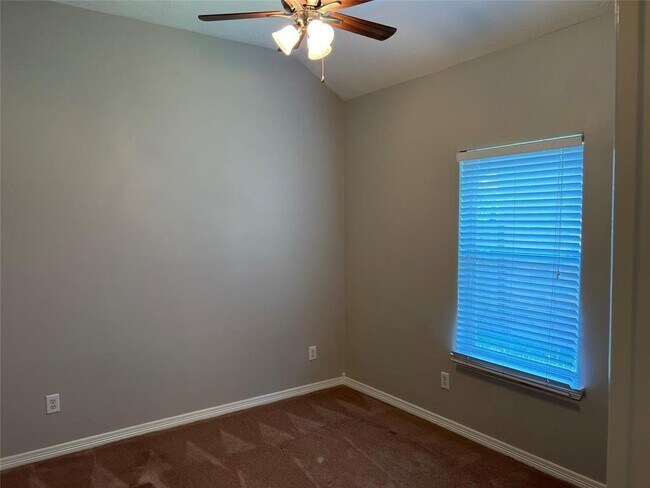 Building Photo - 38210 E Sulphur Creek Dr