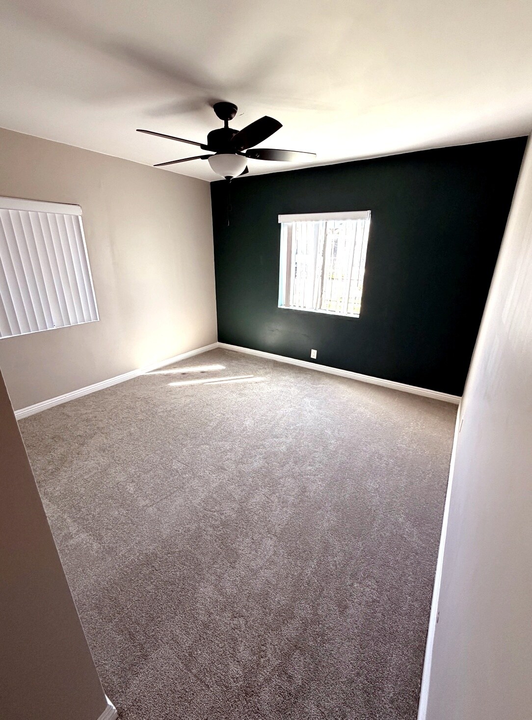 Master Bedroom - 517 Lime St