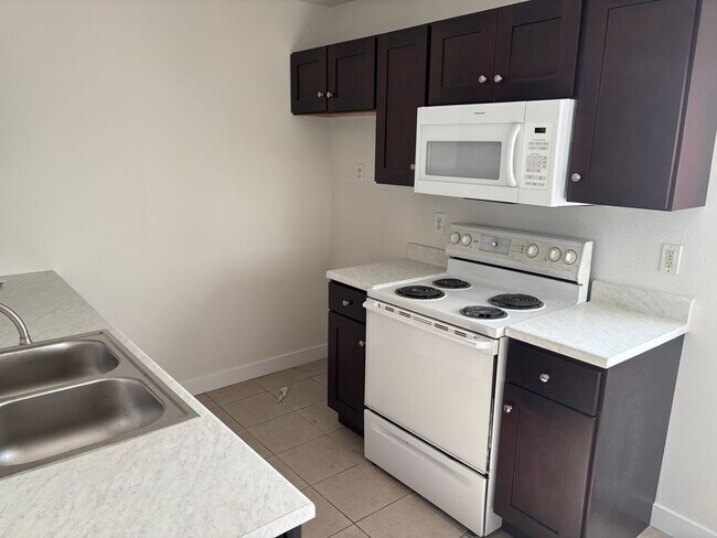 Building Photo - 1512-1514 Citadel Dr.