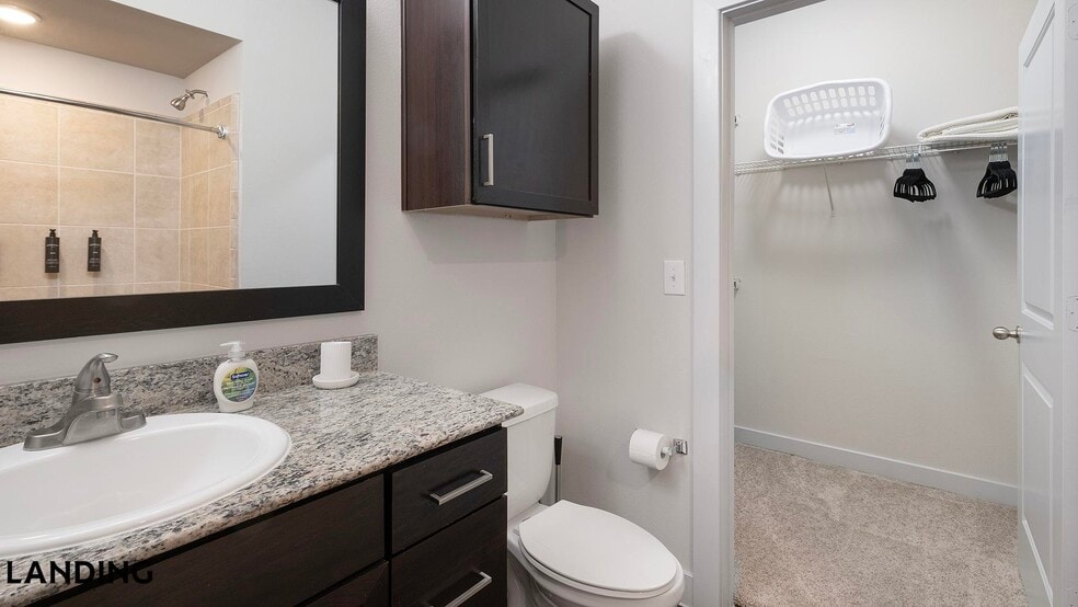 Building Photo - 13920 Mandolin Dr