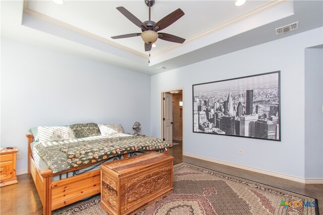 Building Photo - 1020 Woodland Bend Cir