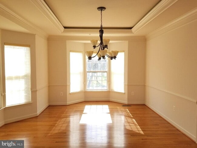 Building Photo - 4415 Medallion Dr