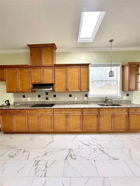Building Photo - 2630 High Ridge Dr