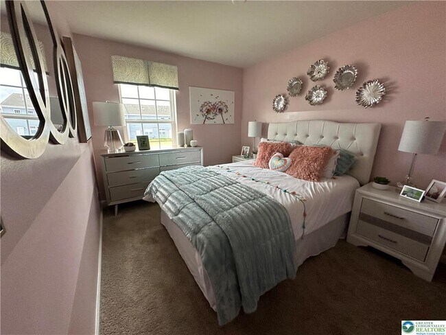 Building Photo - 1264 Susan Cir