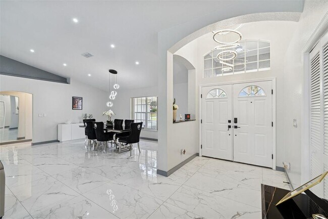 Building Photo - 1062 Greenturf Rd