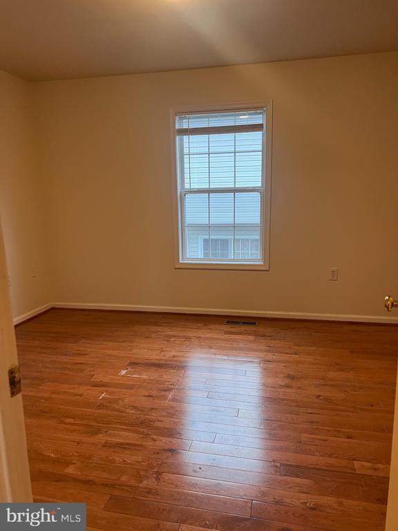 Building Photo - 121 N Marshall St