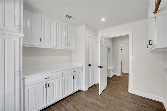 Building Photo - 7004 Ledbetter Rd