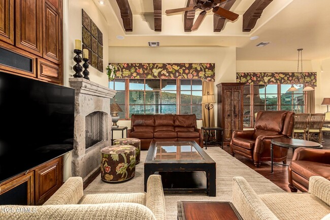 Building Photo - 1930 E Desert Willow Dr