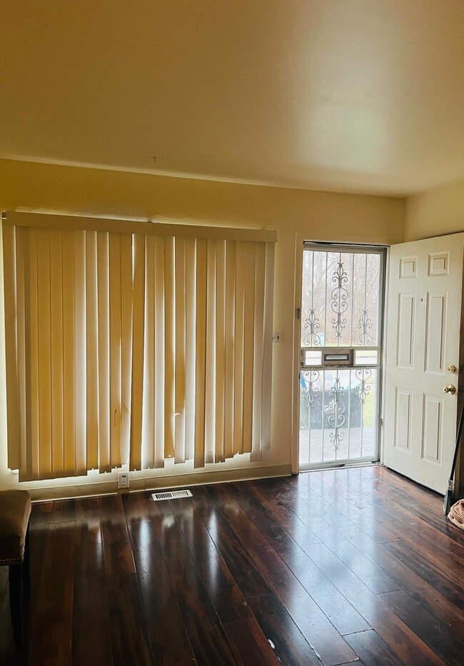 Building Photo - 3514 Spruce St