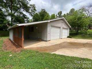 Building Photo - 2108 Deepwood Ct