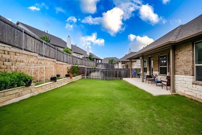 Building Photo - 2921 Zelma Dr