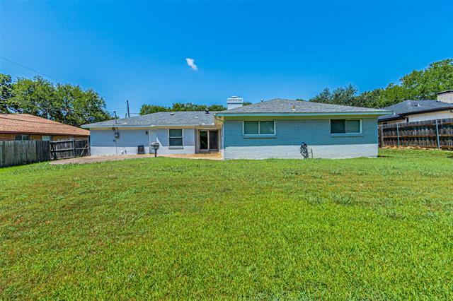 Building Photo - 1805 W Cedar Elm Dr