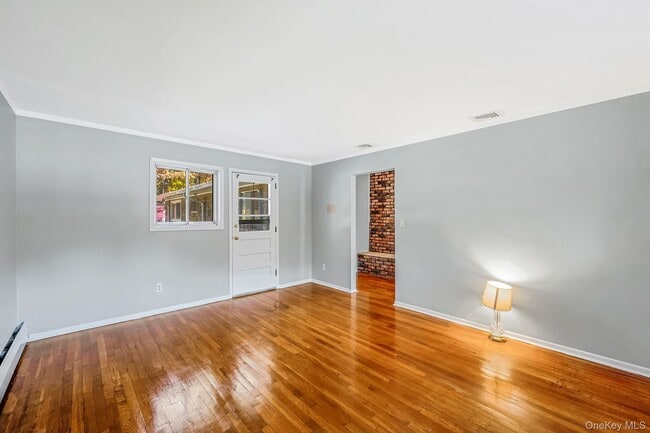 Building Photo - 23 Princeton Dr