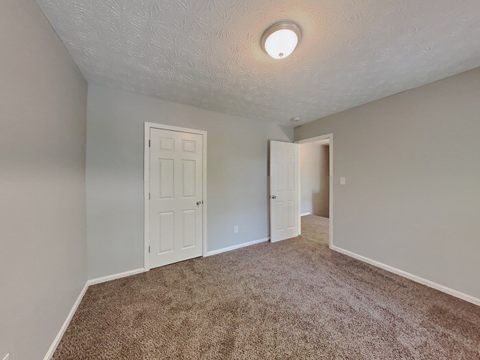 Building Photo - 942 Shadow Ridge Trail
