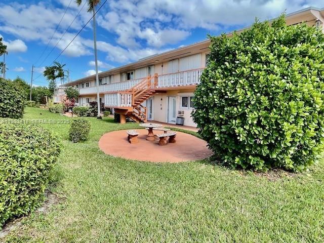 Building Photo - 920 SW 11th Ave