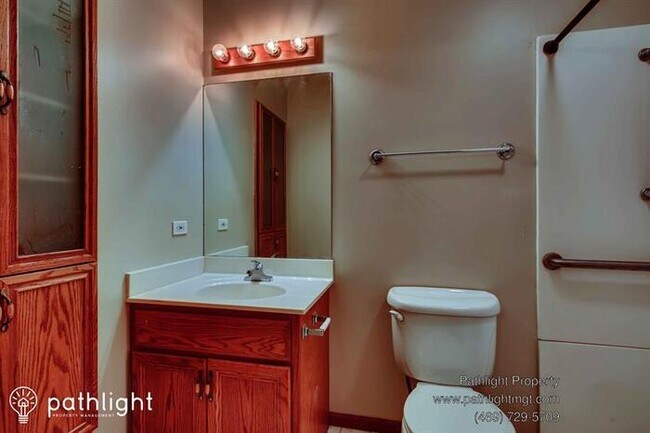 Building Photo - 225 E North St, Manhattan, IL, 60442