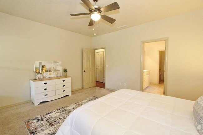 Building Photo - Your New Home Awaits in Bolder Creek! 4bed, 3 bath!! _ Pets Welcome.
