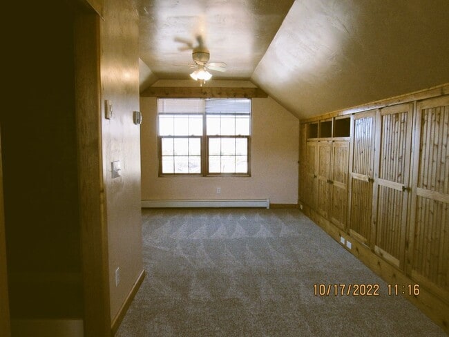 Building Photo - Two story home!