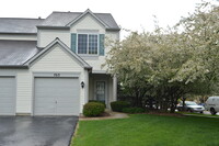 Building Photo - 703 Blossom Ct