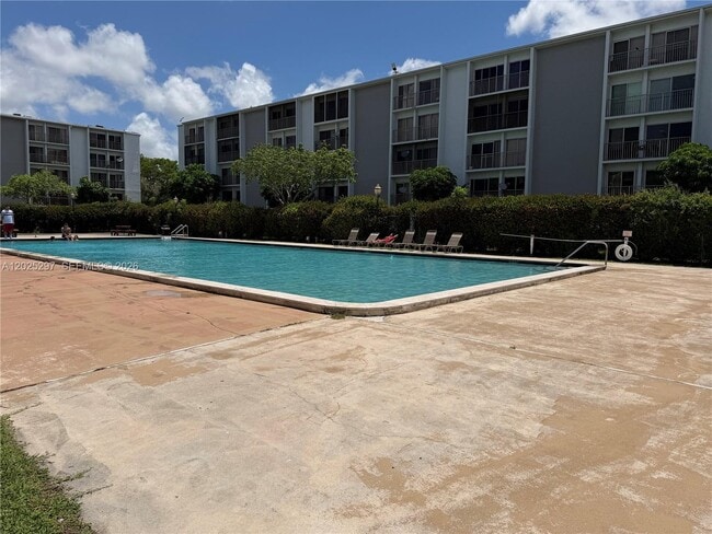 Building Photo - 8560 N Sherman Cir