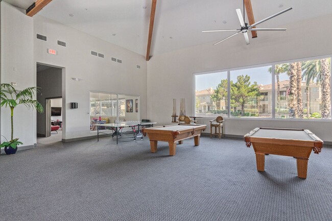 Building Photo - Luxury Living at The Falls - Ground floor ...
