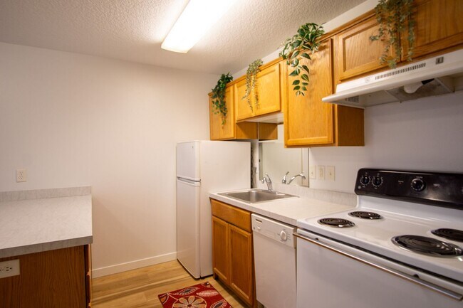 Building Photo - Renovated St Johns-1Bdr w/Modern Appliances + Washer/Dryer!