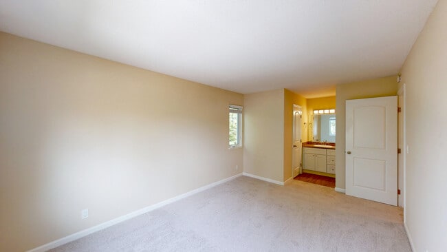 Building Photo - 531 Alameda del Prado