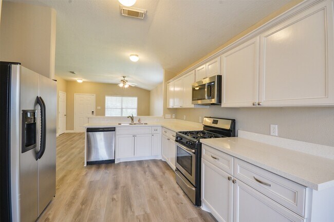 Building Photo - 13027 Lark Point Ct